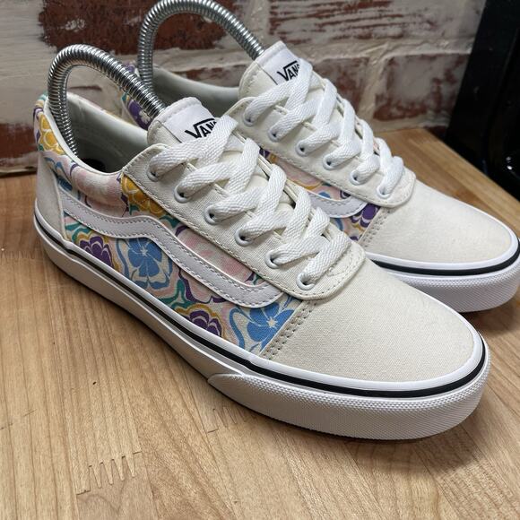 VANS Ward Psych Flora White Multi Color Floral Rare Style Size 5 - Picture 1 of 12